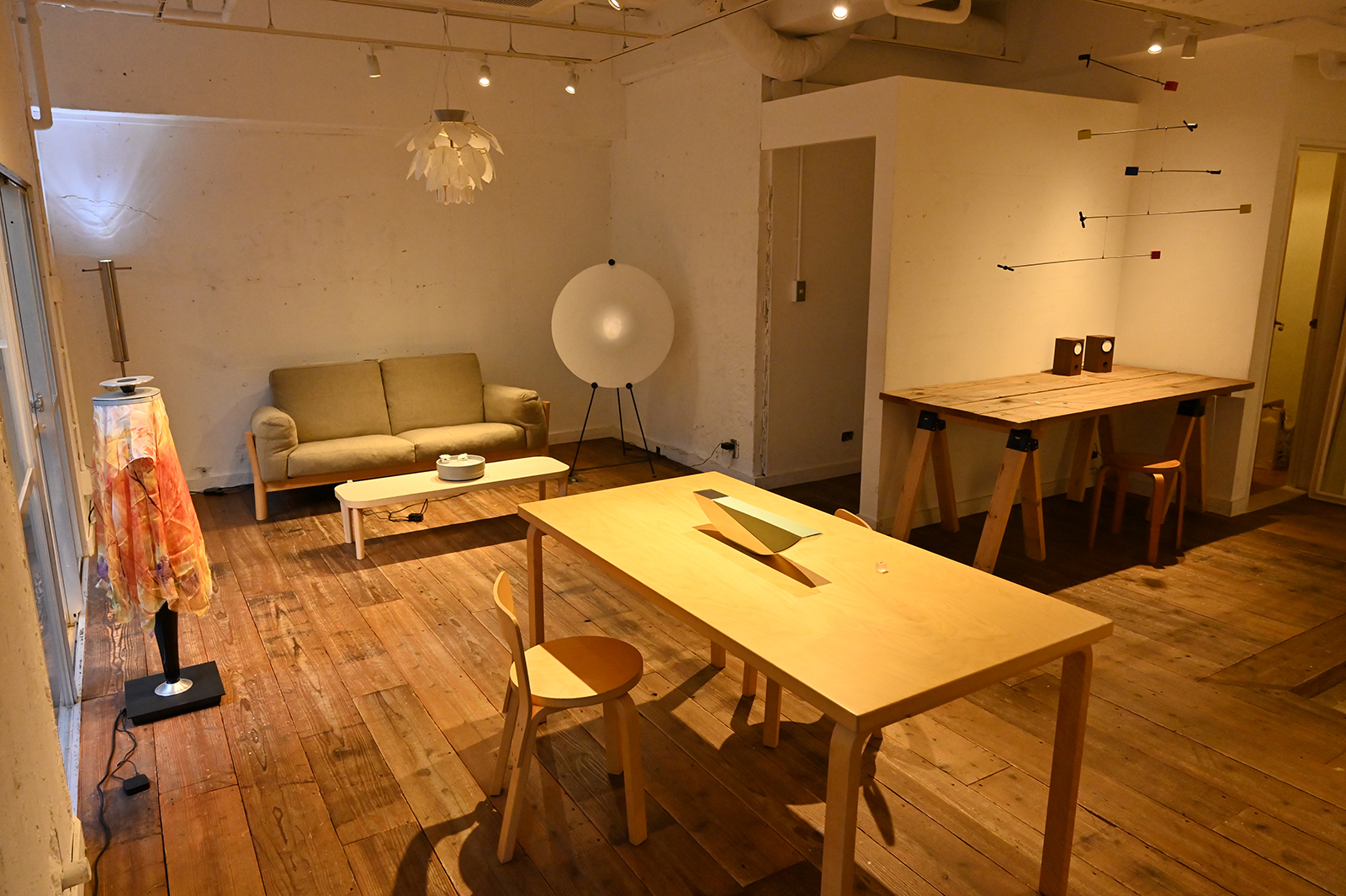 奥側からの会場風景